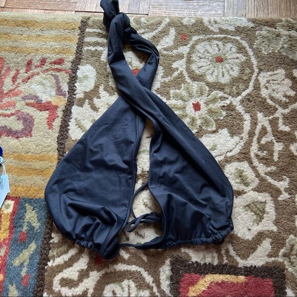 COPY - Frankie’s bash halter bikini top - Picture 2 of 3